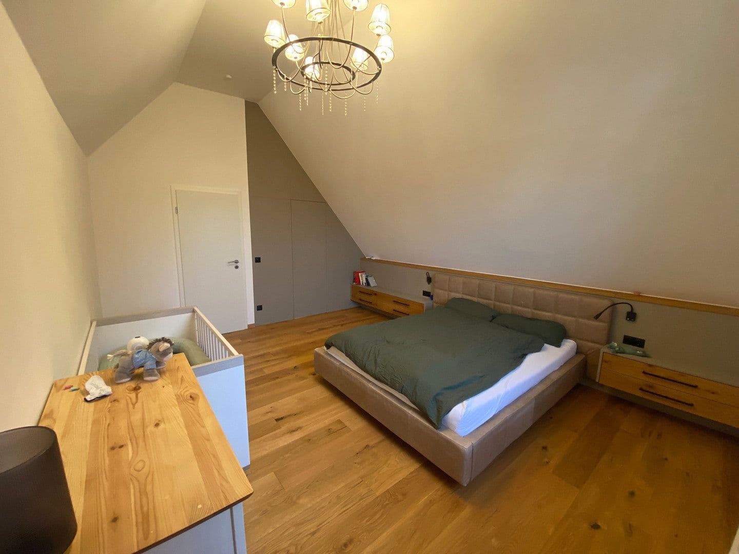 Prenájom bytu 3-izbový 74 m², Sandstr. 5, Weichs, Bavorsko Prenájom bytu 3-izbový 74 m², Sandstr. 5, Weichs, Bavorsko