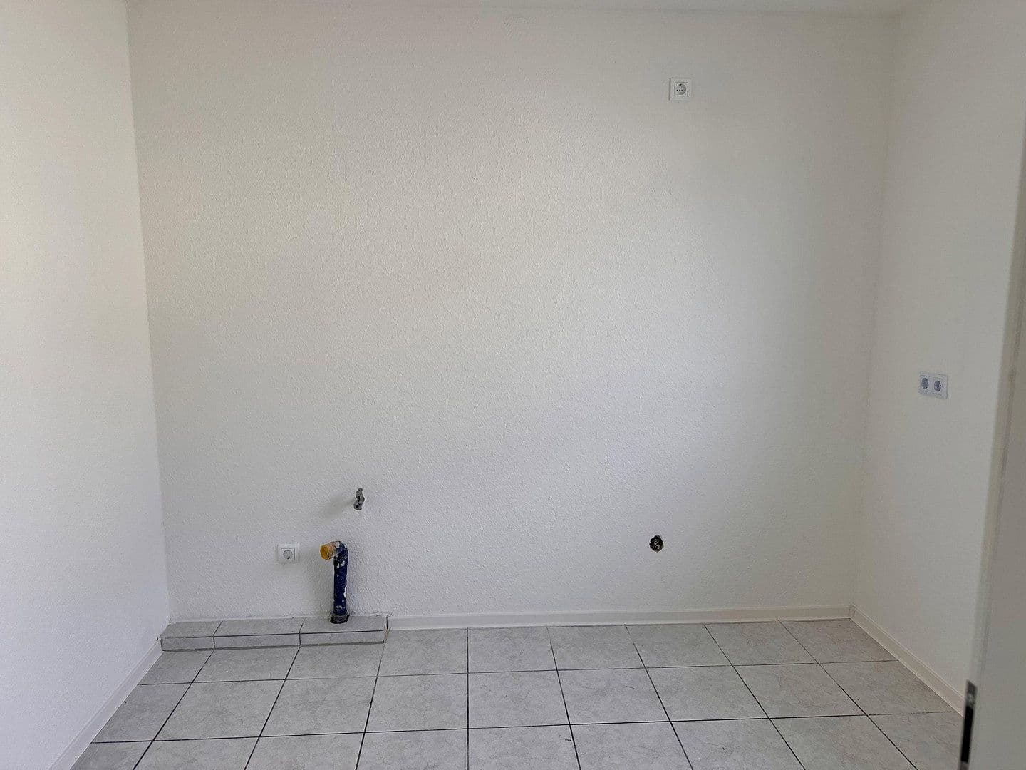 Prenájom bytu 2-izbový 59 m², Burgstr. 44, Leverkusen, Severné Porýnie - Westfálsko Prenájom bytu 2-izbový 59 m², Burgstr. 44, Leverkusen, Severné Porýnie - Westfálsko