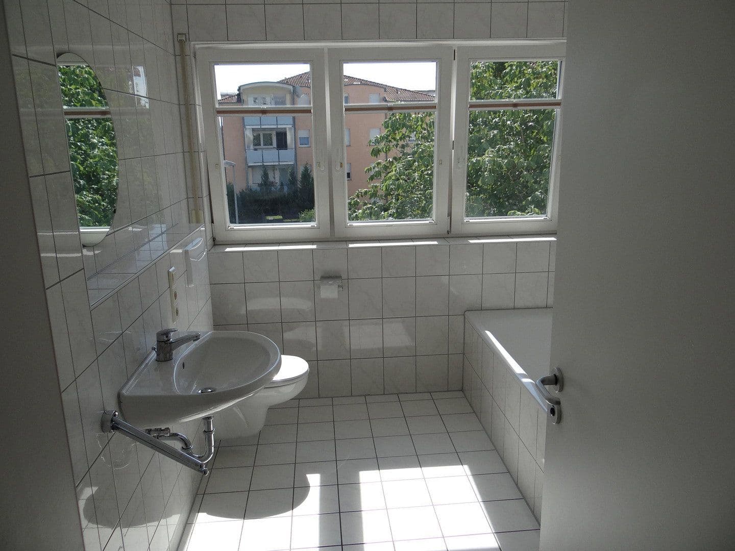 Prenájom bytu 3-izbový 101 m², Überlingerstr. 4, Rottweil, Bádensko-Wurttembersko Prenájom bytu 3-izbový 101 m², Überlingerstr. 4, Rottweil, Bádensko-Wurttembersko
