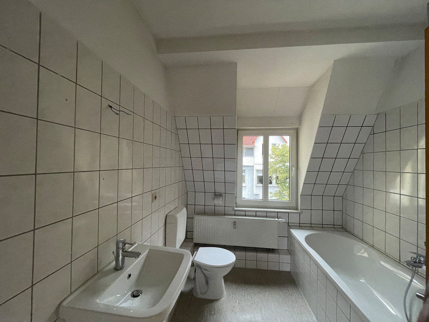 Prenájom bytu 5-izbový 125 m², Charlottenstraße 7, Eisenach, Durínsko Prenájom bytu 5-izbový 125 m², Charlottenstraße 7, Eisenach, Durínsko