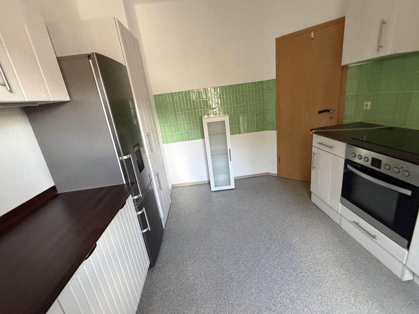 Prenájom bytu 5-izbový 125 m², Charlottenstraße 7, Eisenach, Durínsko Prenájom bytu 5-izbový 125 m², Charlottenstraße 7, Eisenach, Durínsko