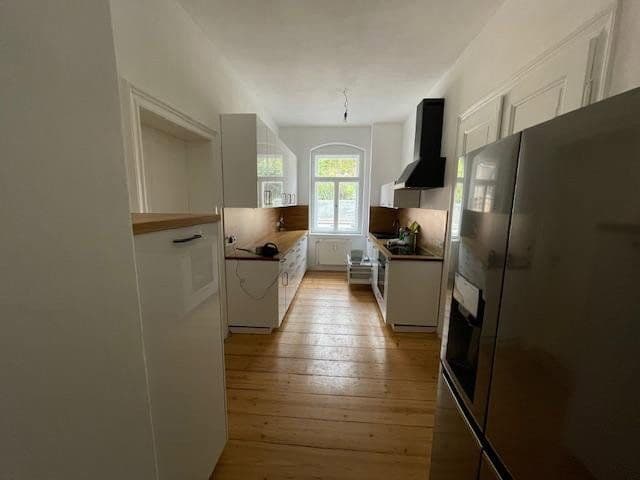 Prenájom bytu 6-izbový 180 m², Roßmäßlerstraße 7, Tharandt, Sasko Prenájom bytu 6-izbový 180 m², Roßmäßlerstraße 7, Tharandt, Sasko