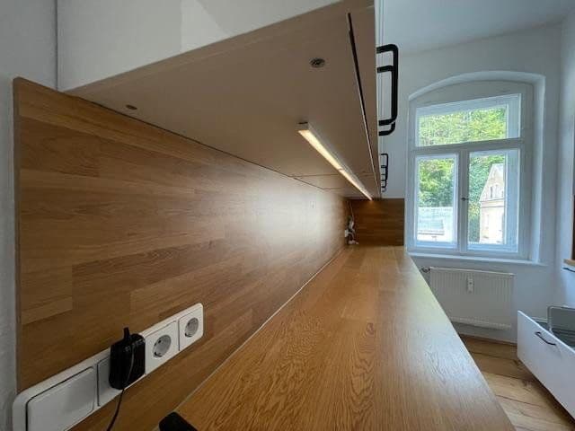 Prenájom bytu 6-izbový 180 m², Roßmäßlerstraße 7, Tharandt, Sasko Prenájom bytu 6-izbový 180 m², Roßmäßlerstraße 7, Tharandt, Sasko