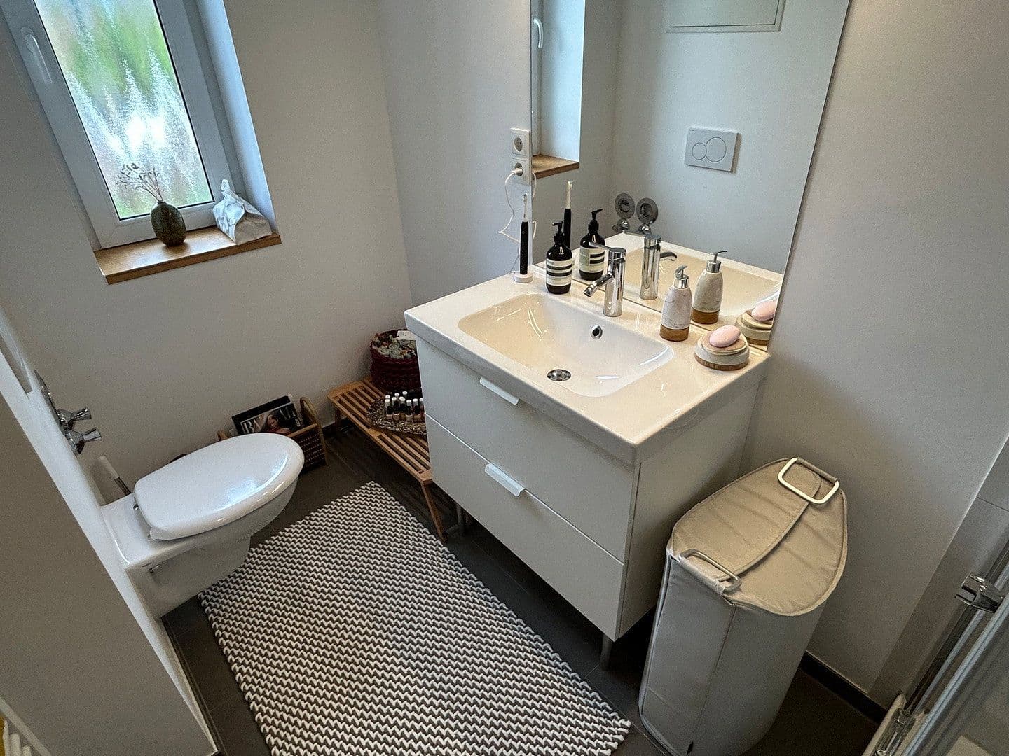 Prenájom bytu 2-izbový 55 m², Meerbusch, Severné Porýnie - Westfálsko Prenájom bytu 2-izbový 55 m², Meerbusch, Severné Porýnie - Westfálsko