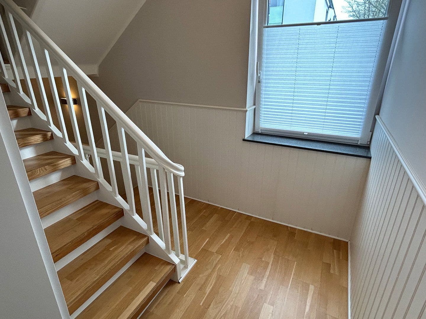 Prenájom bytu 2-izbový 55 m², Meerbusch, Severné Porýnie - Westfálsko Prenájom bytu 2-izbový 55 m², Meerbusch, Severné Porýnie - Westfálsko