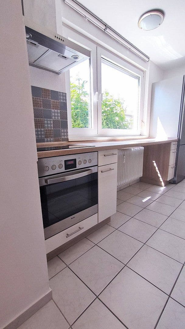 Prenájom bytu 3-izbový 83 m², Eppelheim, Bádensko-Wurttembersko Prenájom bytu 3-izbový 83 m², Eppelheim, Bádensko-Wurttembersko