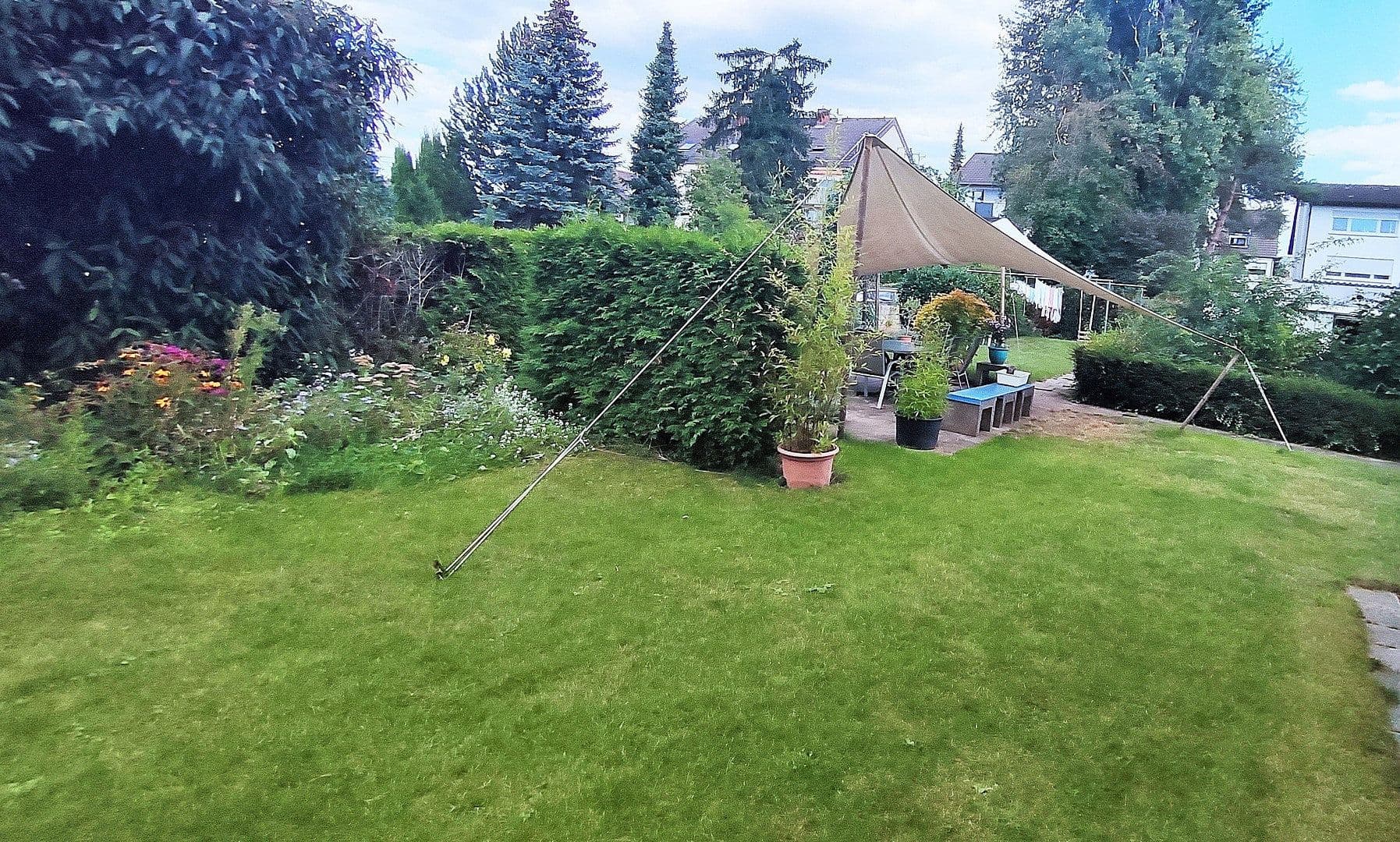 Prenájom bytu 3-izbový 83 m², Eppelheim, Bádensko-Wurttembersko Prenájom bytu 3-izbový 83 m², Eppelheim, Bádensko-Wurttembersko