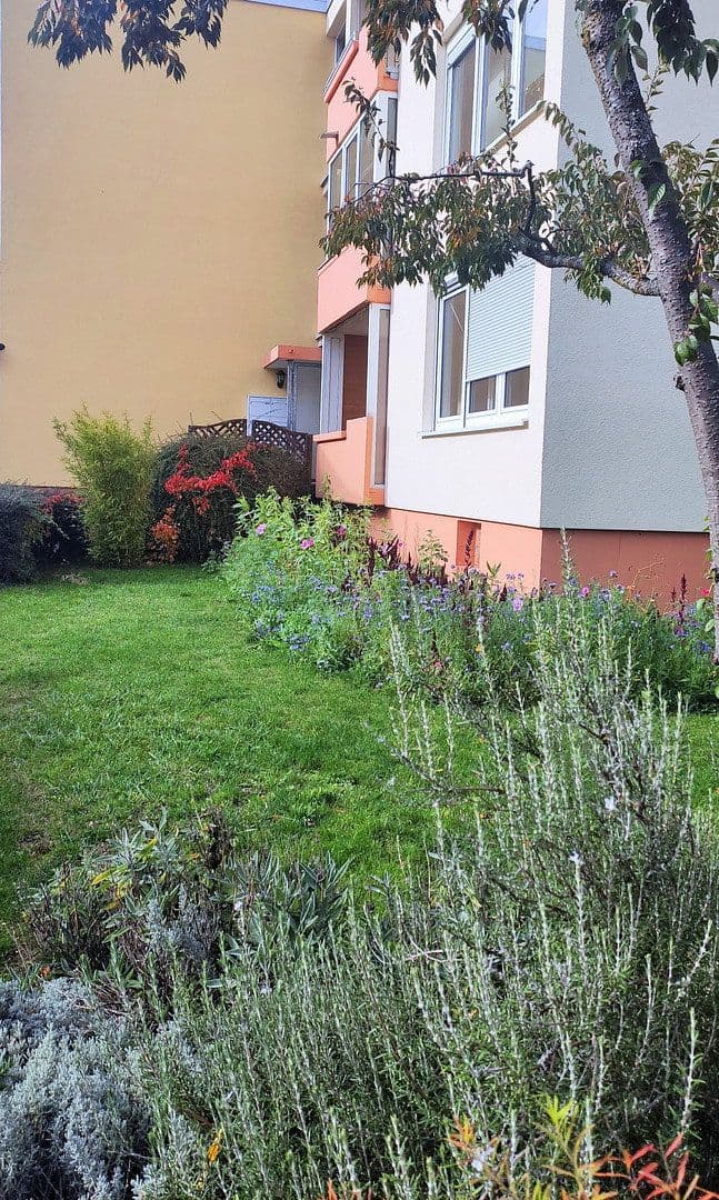 Prenájom bytu 3-izbový 83 m², Eppelheim, Bádensko-Wurttembersko Prenájom bytu 3-izbový 83 m², Eppelheim, Bádensko-Wurttembersko