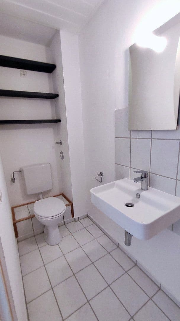 Prenájom bytu 3-izbový 83 m², Eppelheim, Bádensko-Wurttembersko Prenájom bytu 3-izbový 83 m², Eppelheim, Bádensko-Wurttembersko