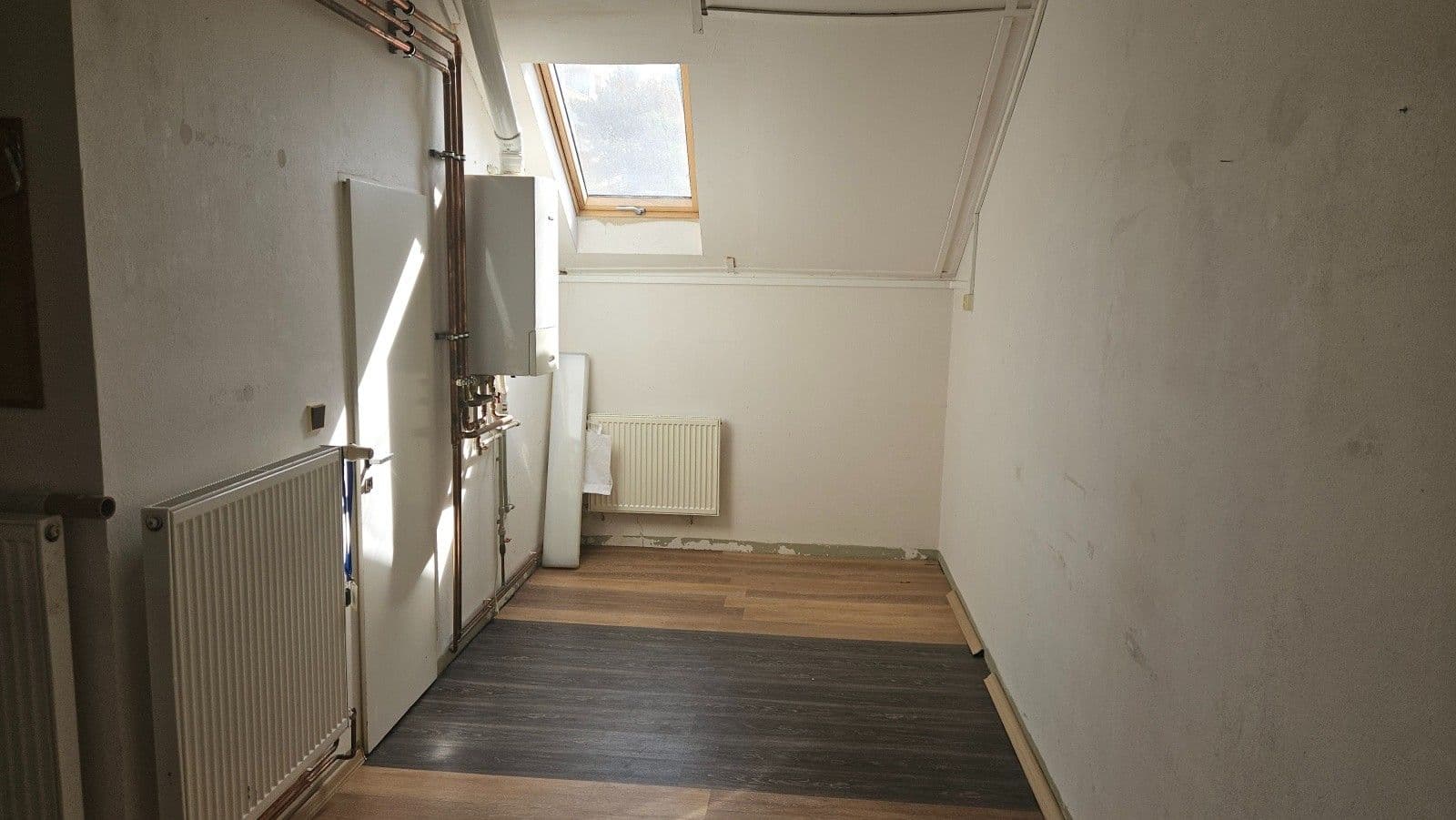 Prenájom nebytového priestoru 430 m², V Jamce, Rakovník, Středočeský kraj Prenájom nebytového priestoru 430 m², V Jamce, Rakovník, Středočeský kraj
