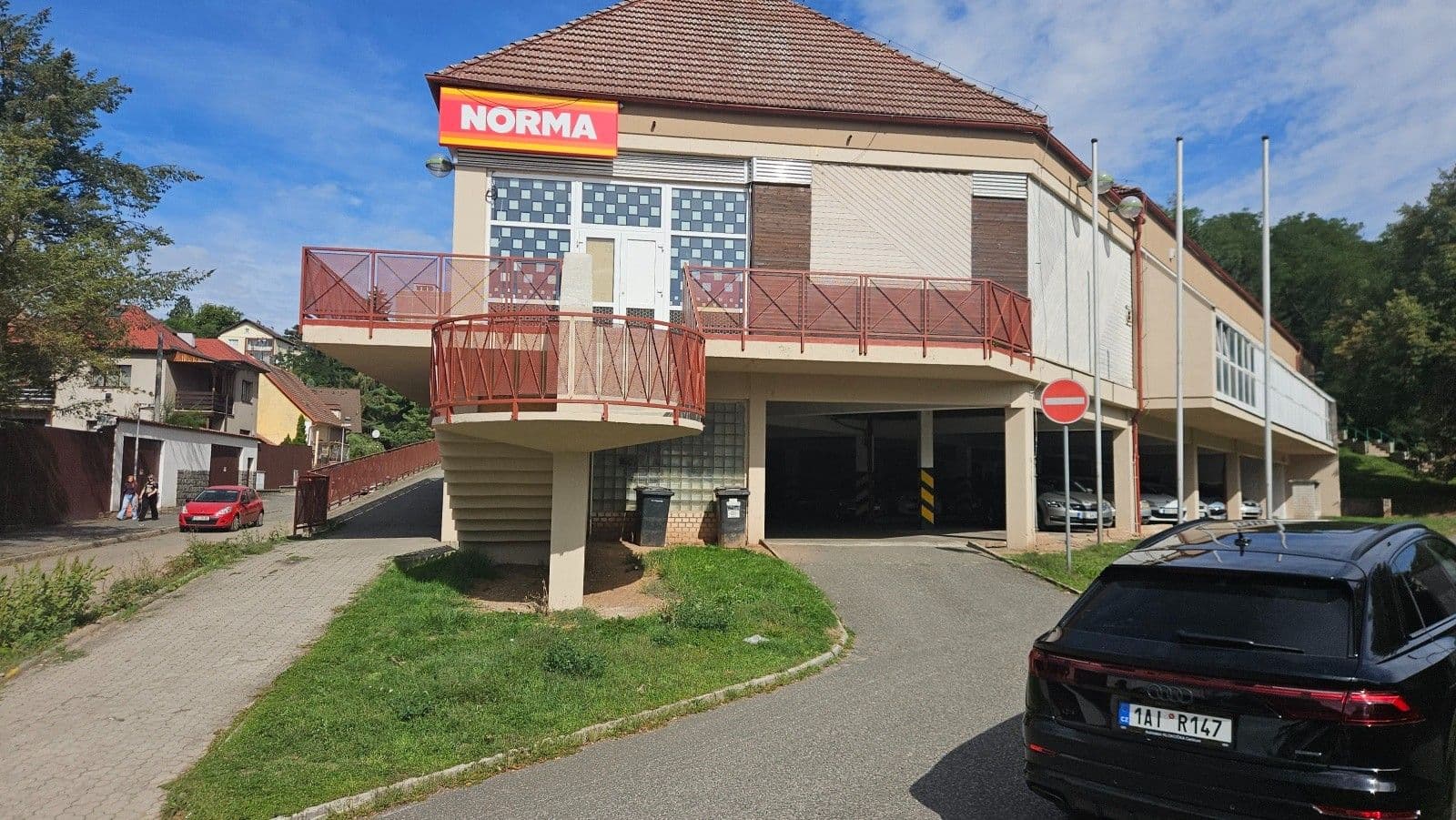 Prenájom nebytového priestoru 430 m², V Jamce, Rakovník, Středočeský kraj Prenájom nebytového priestoru 430 m², V Jamce, Rakovník, Středočeský kraj