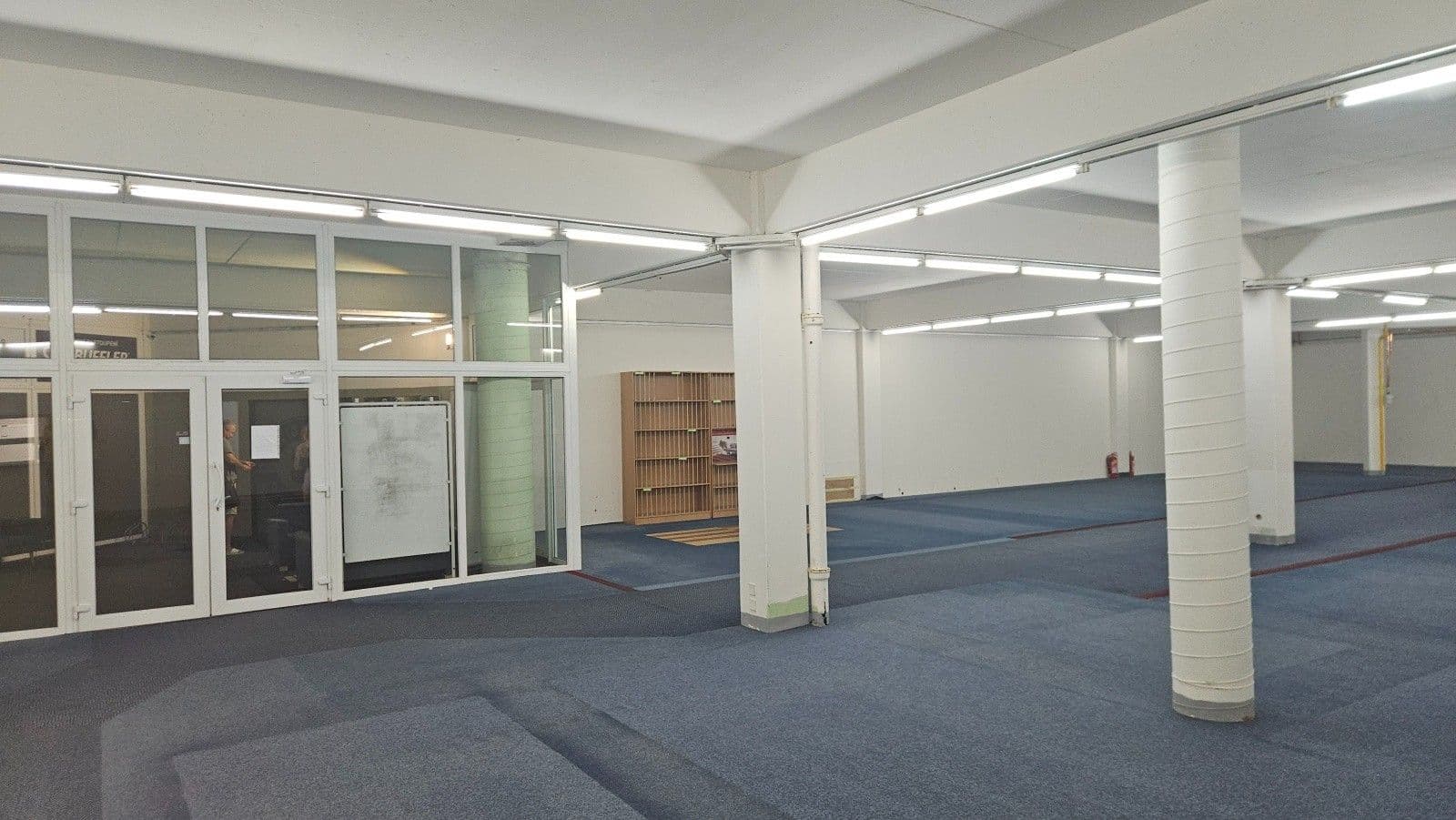 Prenájom nebytového priestoru 430 m², V Jamce, Rakovník, Středočeský kraj Prenájom nebytového priestoru 430 m², V Jamce, Rakovník, Středočeský kraj