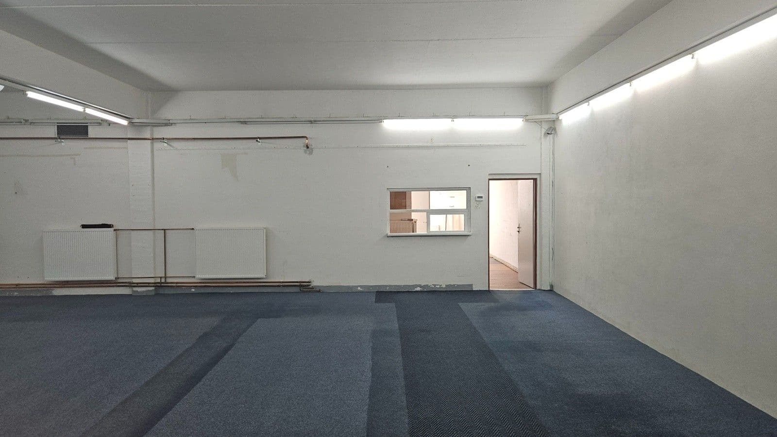 Prenájom nebytového priestoru 430 m², V Jamce, Rakovník, Středočeský kraj Prenájom nebytového priestoru 430 m², V Jamce, Rakovník, Středočeský kraj