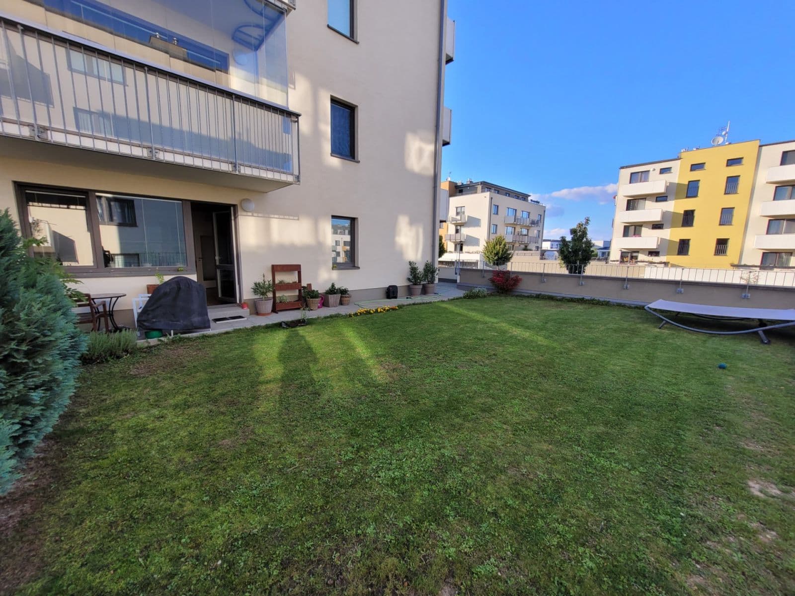 Predaj bytu 2-izbový 56 m², T. G. Masaryka, Horoměřice, Středočeský kraj Predaj bytu 2-izbový 56 m², T. G. Masaryka, Horoměřice, Středočeský kraj