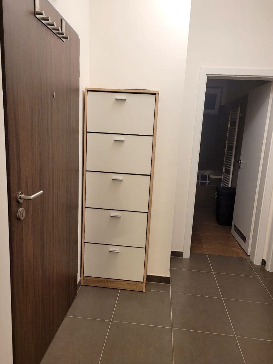 Predaj bytu 2-izbový 56 m², T. G. Masaryka, Horoměřice, Středočeský kraj Predaj bytu 2-izbový 56 m², T. G. Masaryka, Horoměřice, Středočeský kraj