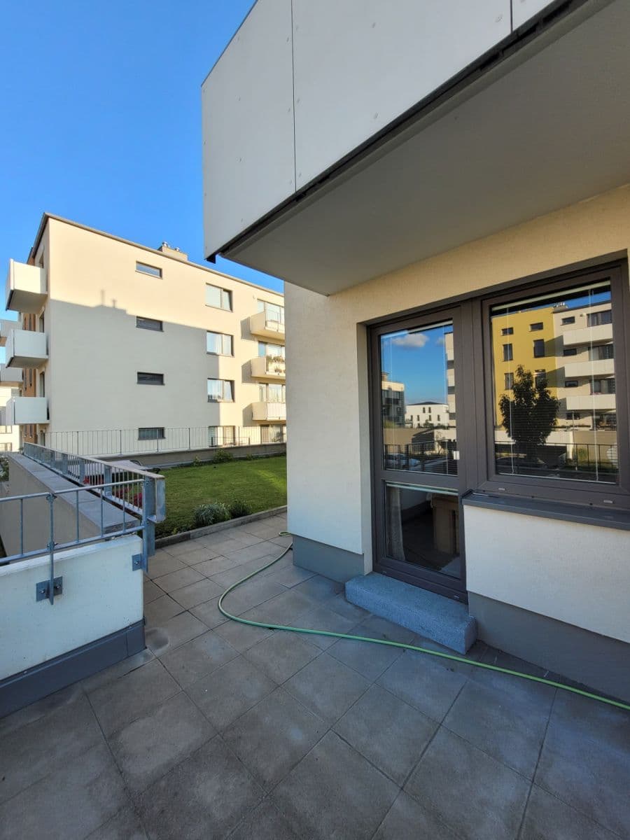 Predaj bytu 2-izbový 56 m², T. G. Masaryka, Horoměřice, Středočeský kraj Predaj bytu 2-izbový 56 m², T. G. Masaryka, Horoměřice, Středočeský kraj