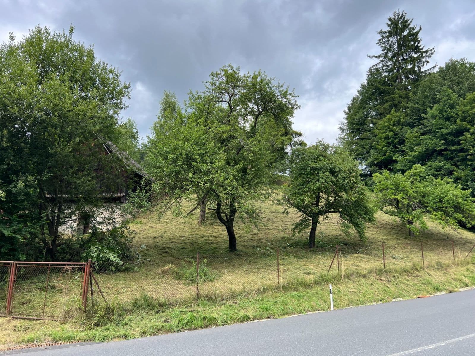 Predaj domu, pozemok 3.707 m², Velká Lhota, Zlínský kraj Predaj domu, pozemok 3.707 m², Velká Lhota, Zlínský kraj