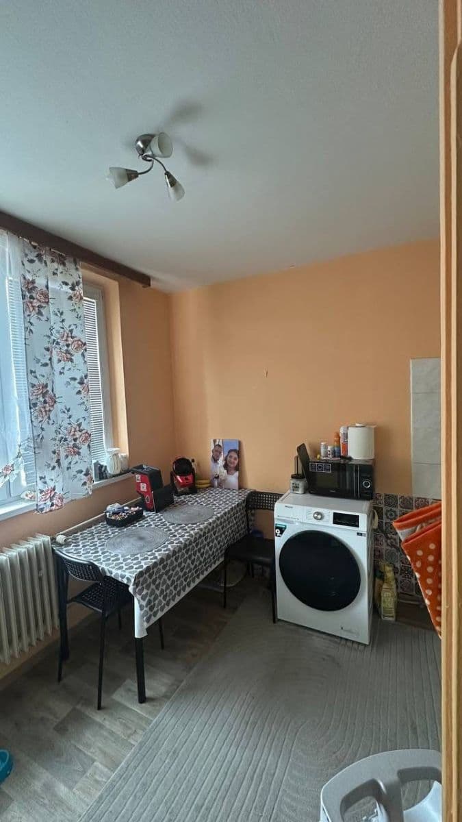 Prenájom bytu 1-izbový 30 m², Studentská, Žďár nad Sázavou, Kraj Vysočina Prenájom bytu 1-izbový 30 m², Studentská, Žďár nad Sázavou, Kraj Vysočina
