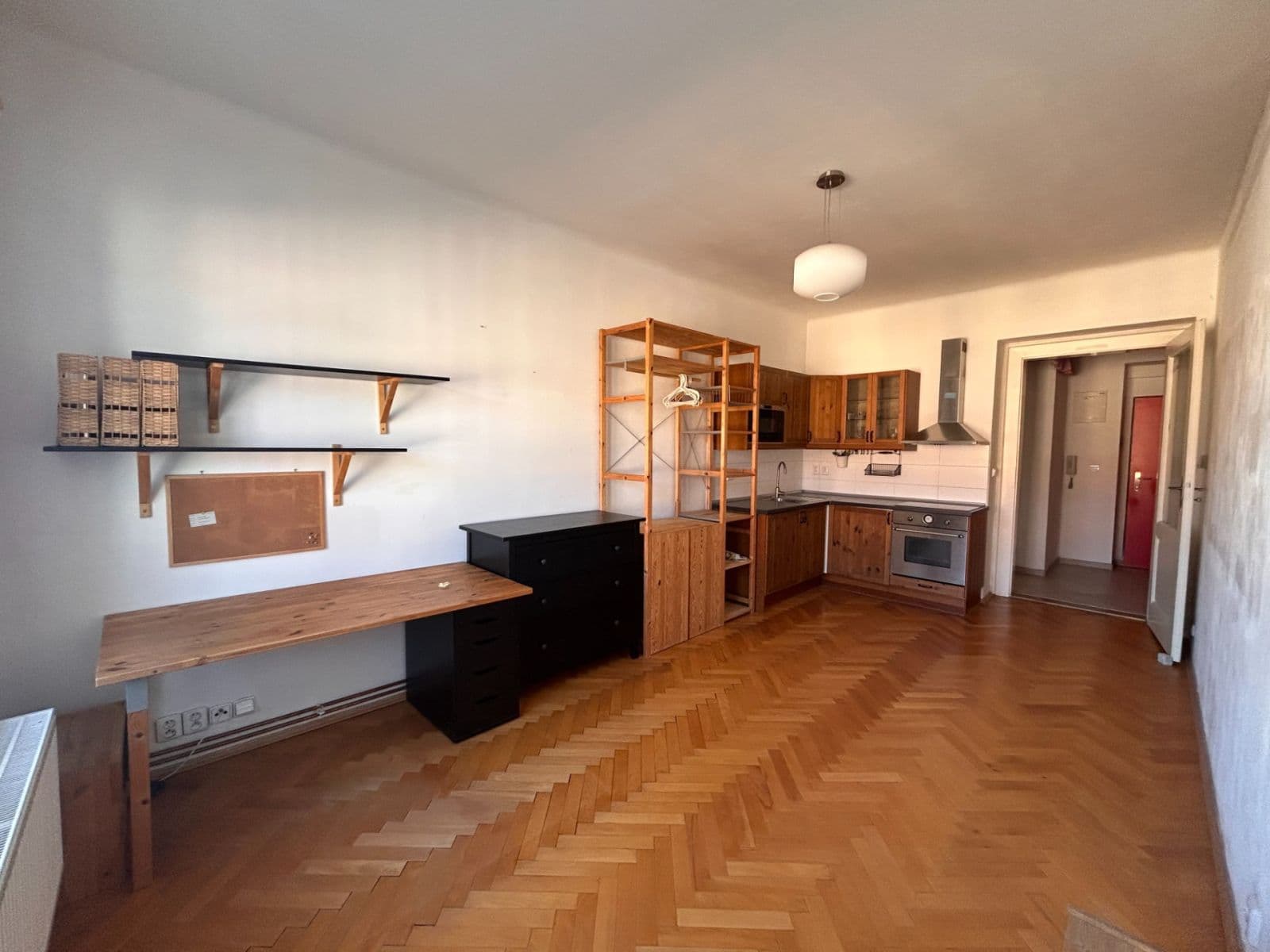 Prenájom bytu 1-izbový 25 m², Kyjevská, Praha, Praha Prenájom bytu 1-izbový 25 m², Kyjevská, Praha, Praha