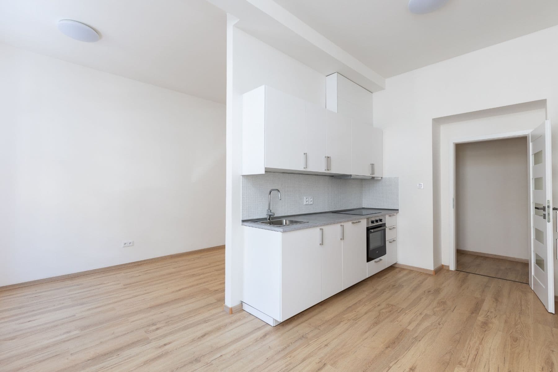 Prenájom bytu 1-izbový 37 m², Františka Kadlece, Praha, Praha Prenájom bytu 1-izbový 37 m², Františka Kadlece, Praha, Praha