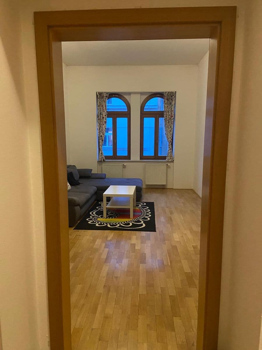 Prenájom bytu 2-izbový 66 m², Lublaňská, Praha, Praha Prenájom bytu 2-izbový 66 m², Lublaňská, Praha, Praha