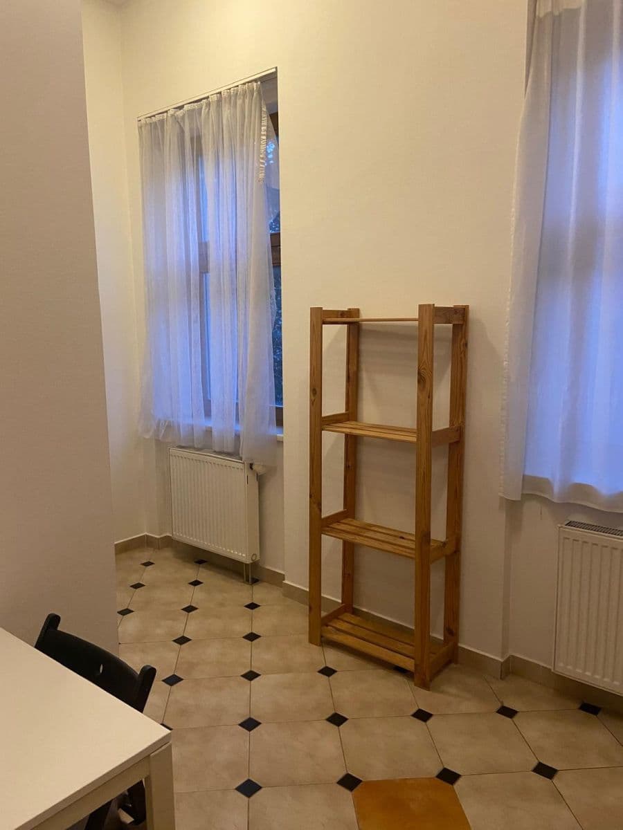 Prenájom bytu 2-izbový 66 m², Lublaňská, Praha, Praha Prenájom bytu 2-izbový 66 m², Lublaňská, Praha, Praha