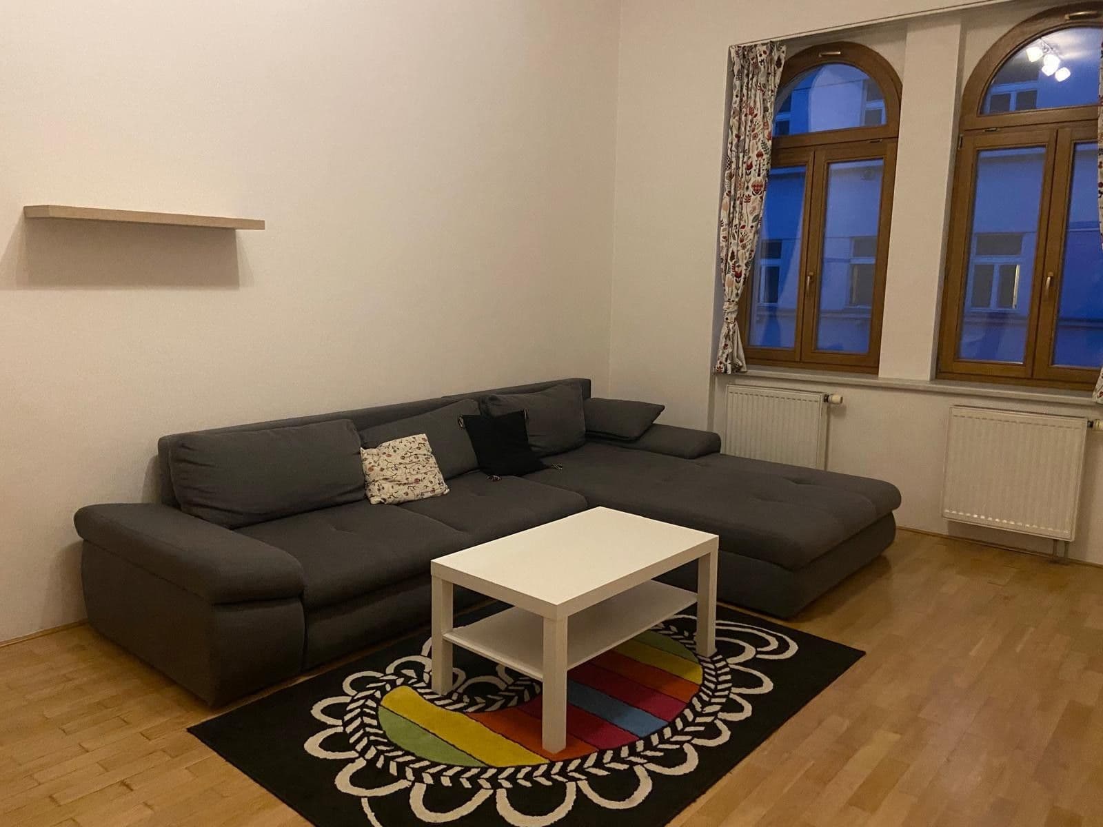 Prenájom bytu 2-izbový 66 m², Lublaňská, Praha, Praha Prenájom bytu 2-izbový 66 m², Lublaňská, Praha, Praha