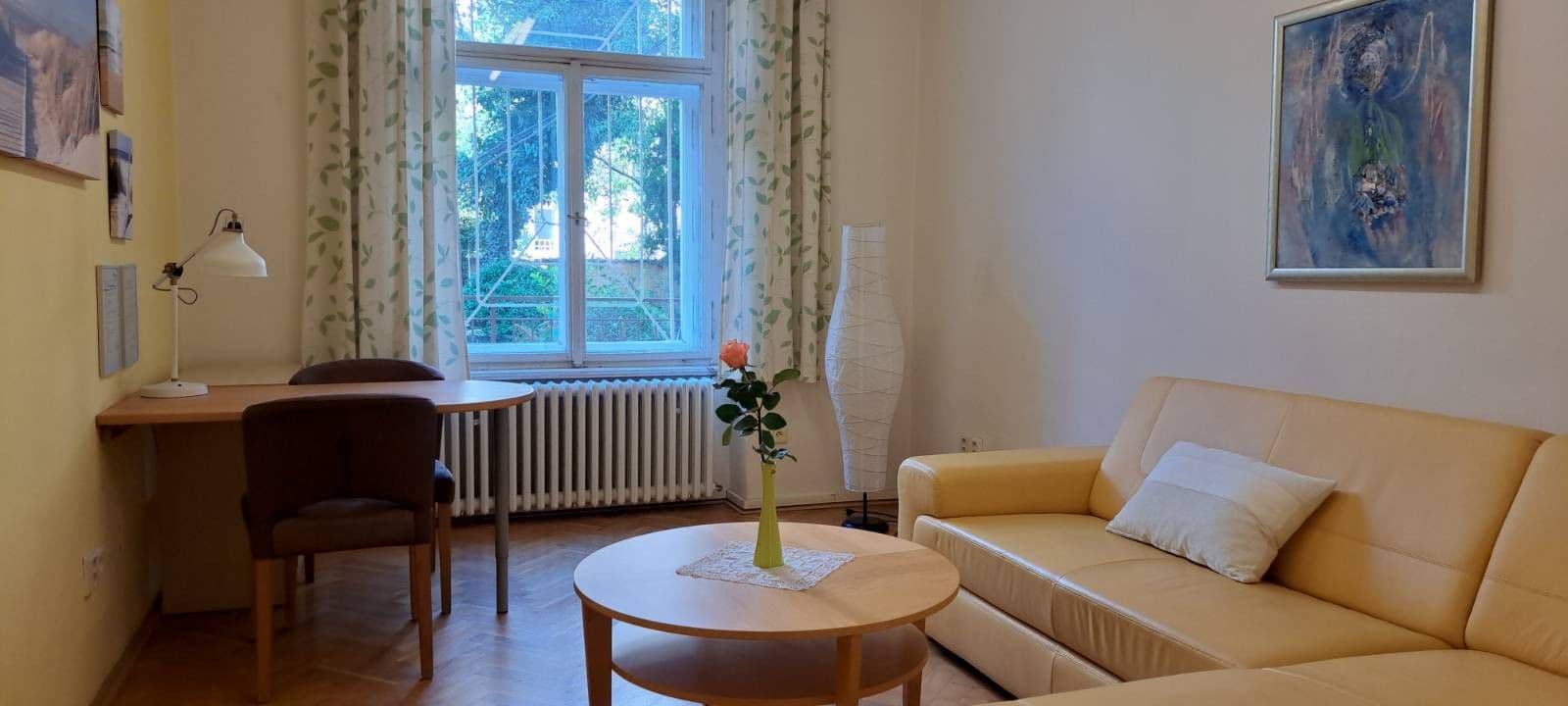 Prenájom nebytového priestoru 17 m², Krkonošská, Praha, Praha Prenájom nebytového priestoru 17 m², Krkonošská, Praha, Praha