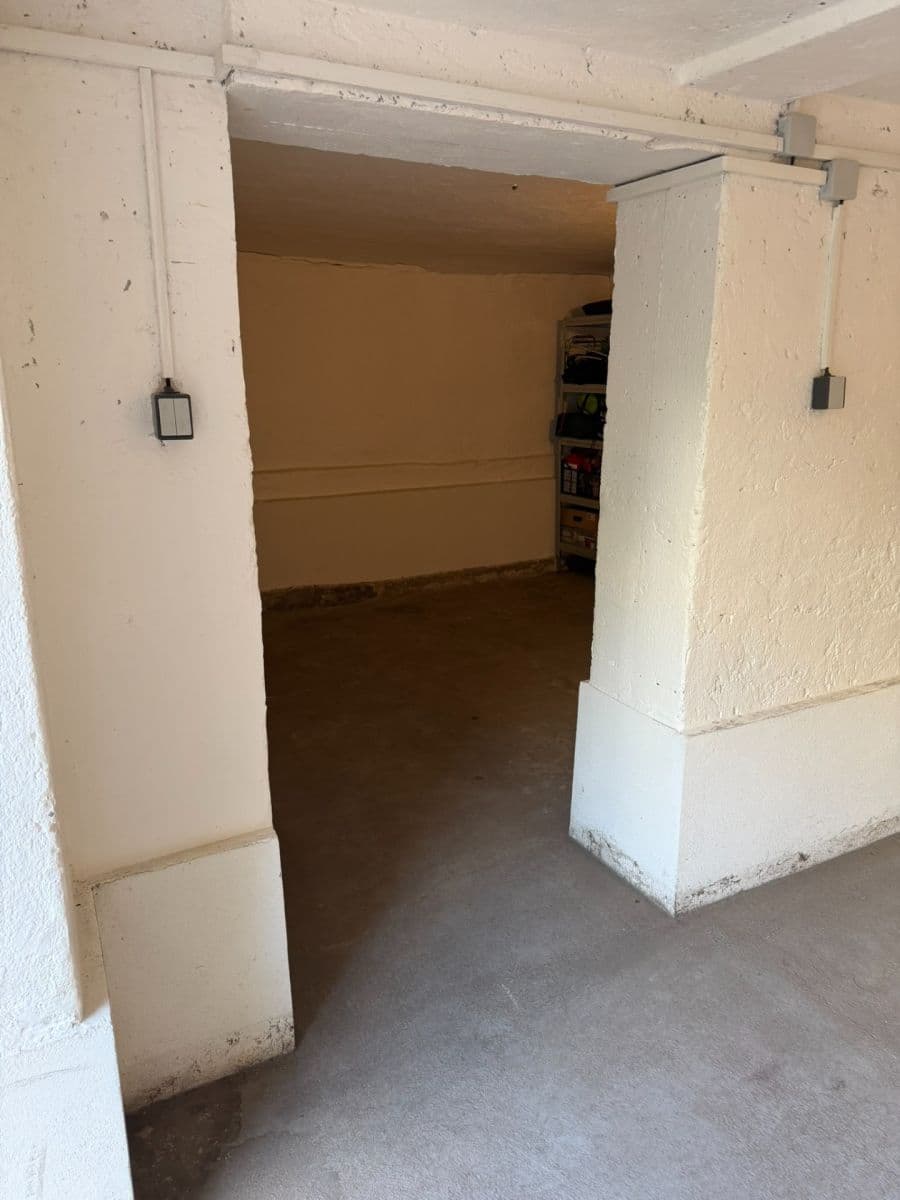Predaj garáže 33 m², Přípotoční, Praha, Praha Predaj garáže 33 m², Přípotoční, Praha, Praha