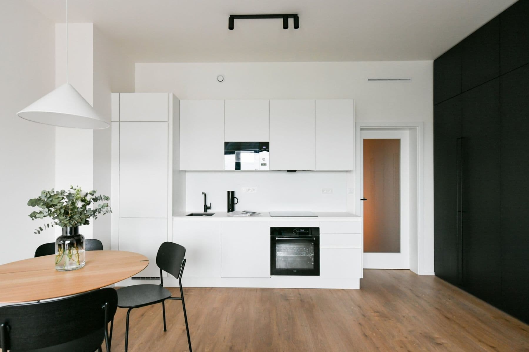 Prenájom bytu 2-izbový 71 m², U Lihovaru, Praha, Praha Prenájom bytu 2-izbový 71 m², U Lihovaru, Praha, Praha