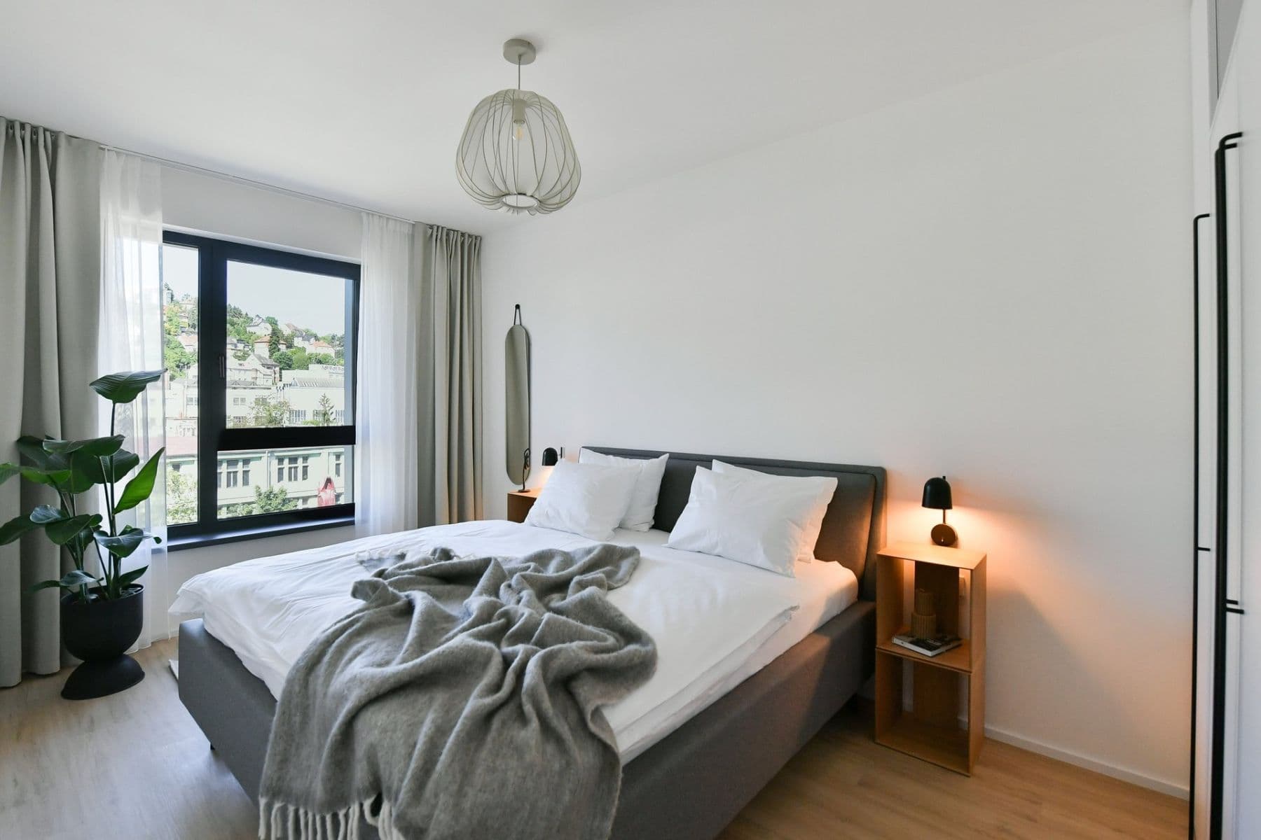 Prenájom bytu 3-izbový 89 m², U Lihovaru, Praha, Praha Prenájom bytu 3-izbový 89 m², U Lihovaru, Praha, Praha