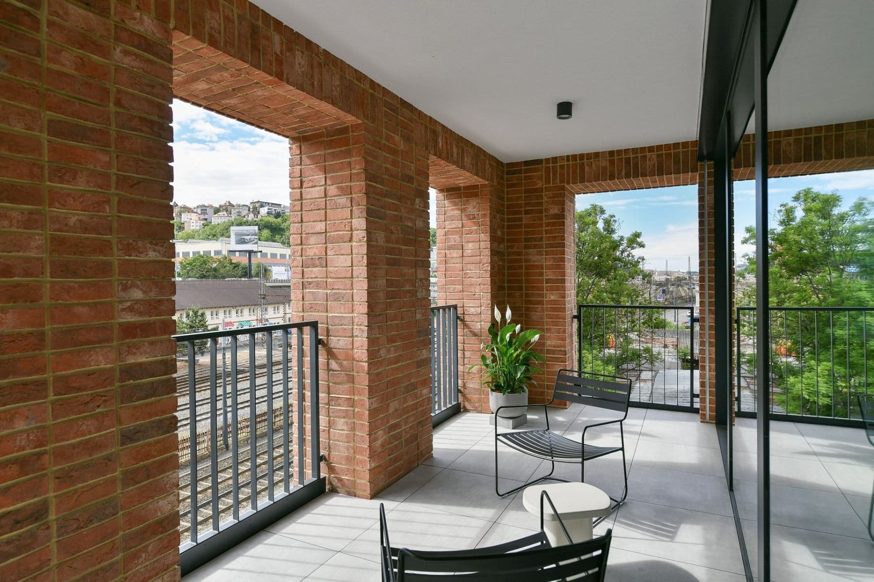 Prenájom bytu 3-izbový 103 m², U Lihovaru, Praha, Praha Prenájom bytu 3-izbový 103 m², U Lihovaru, Praha, Praha