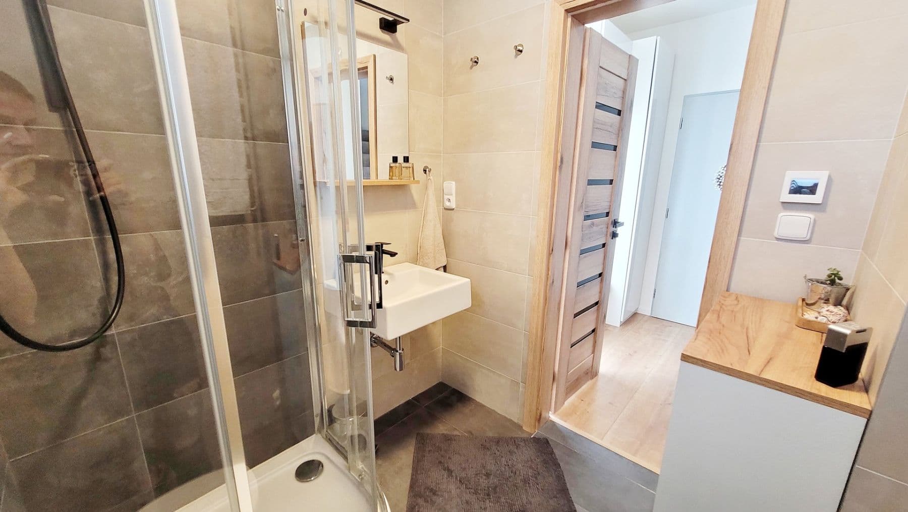 Prenájom bytu 3-izbový 78 m², Na Pastvinách, Svinaře, Středočeský kraj Prenájom bytu 3-izbový 78 m², Na Pastvinách, Svinaře, Středočeský kraj
