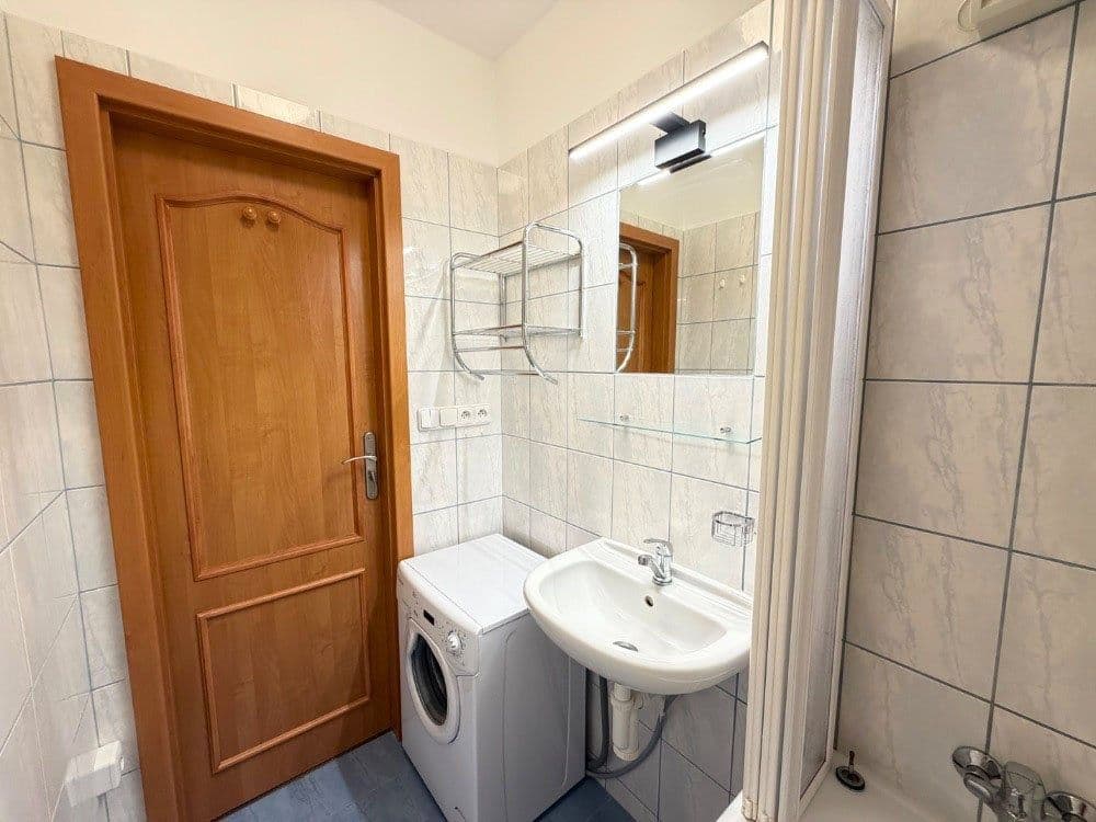 Prenájom bytu 2-izbový 46 m², Krausova, Praha, Praha Prenájom bytu 2-izbový 46 m², Krausova, Praha, Praha