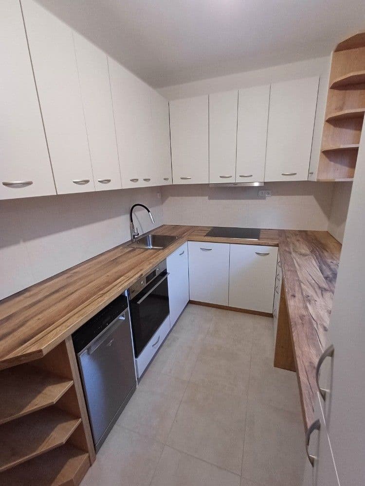 Prenájom bytu 2-izbový 56 m², Maříkova, Praha, Praha Prenájom bytu 2-izbový 56 m², Maříkova, Praha, Praha