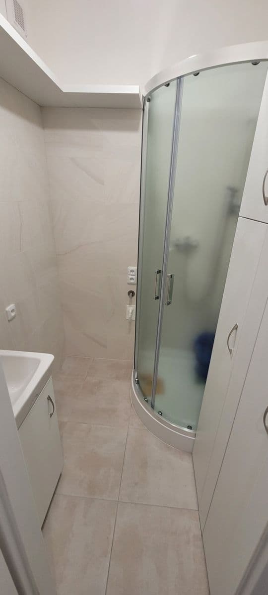 Prenájom bytu 2-izbový 56 m², Maříkova, Praha, Praha Prenájom bytu 2-izbový 56 m², Maříkova, Praha, Praha