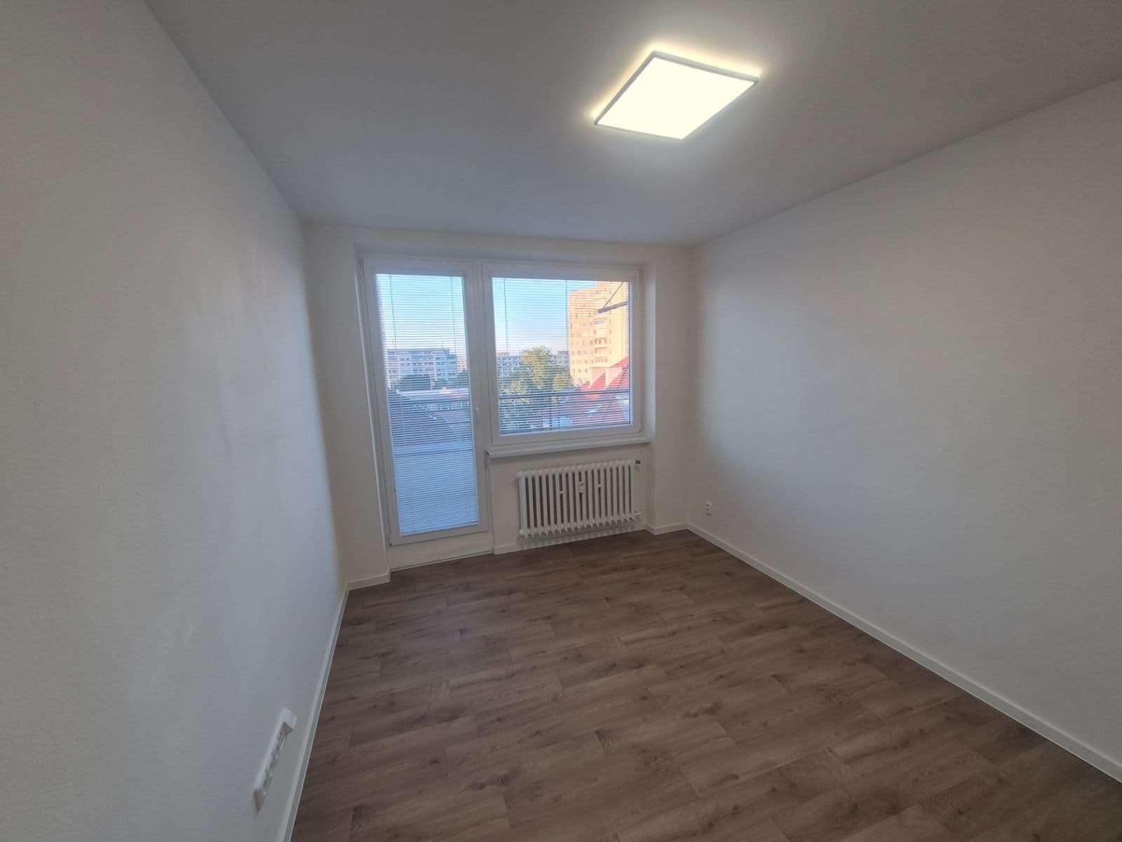 Prenájom bytu 3-izbový 75 m², Královická, Praha, Praha Prenájom bytu 3-izbový 75 m², Královická, Praha, Praha