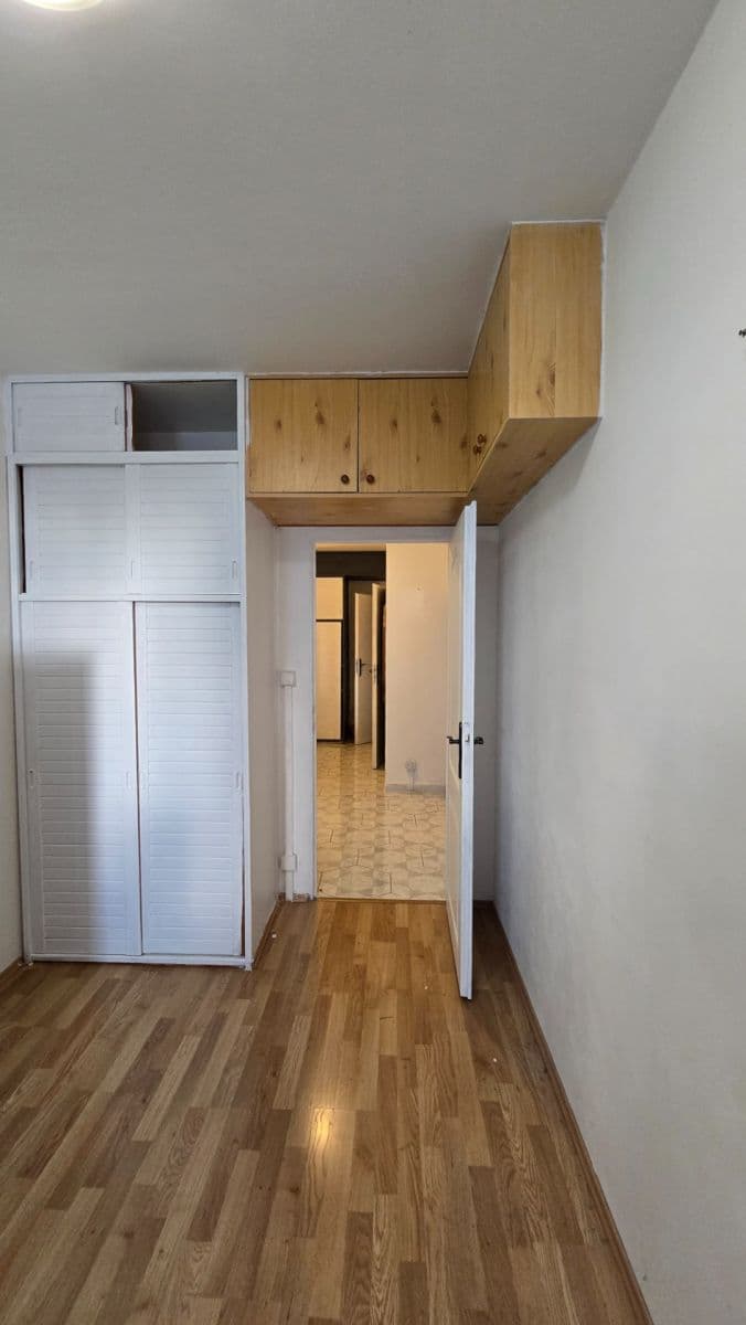 Prenájom bytu 3-izbový 65 m², Zelený pruh, Praha, Praha Prenájom bytu 3-izbový 65 m², Zelený pruh, Praha, Praha