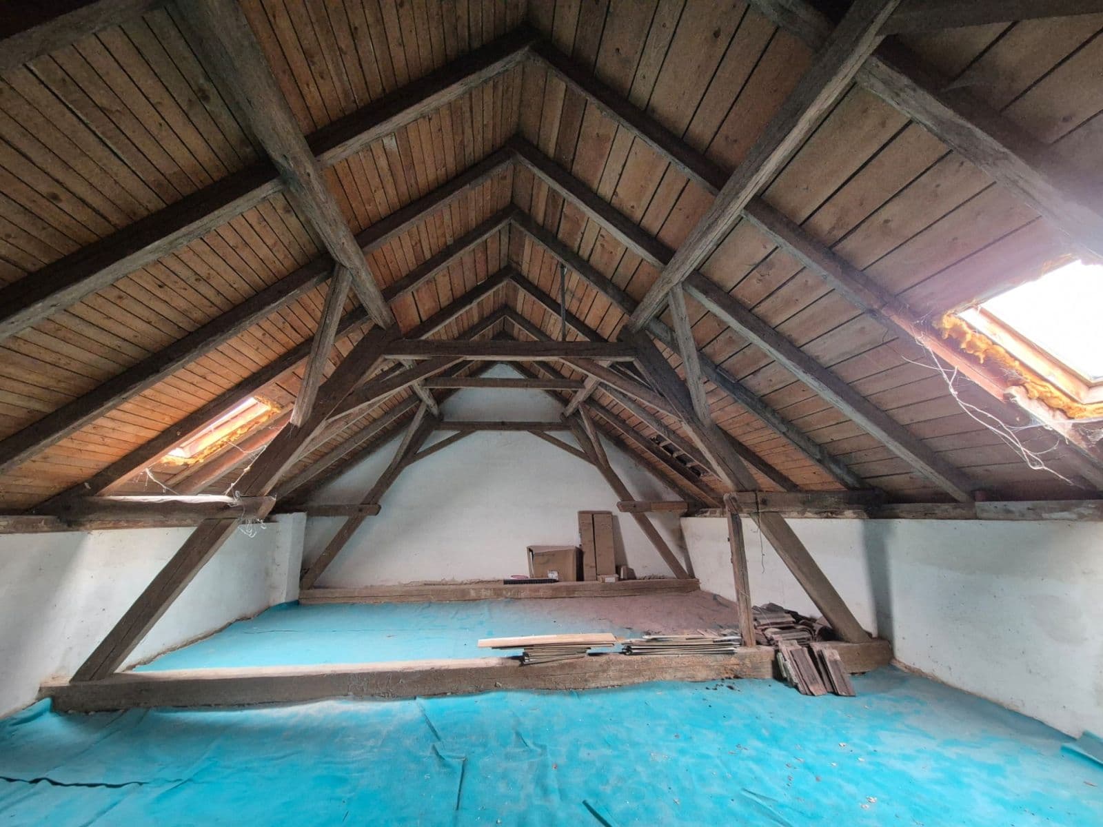 Prenájom nebytového priestoru 510 m², Náves sv. Petra a Pavla, Zlatníky-Hodkovice, Středočeský kraj Prenájom nebytového priestoru 510 m², Náves sv. Petra a Pavla, Zlatníky-Hodkovice, Středočeský kraj