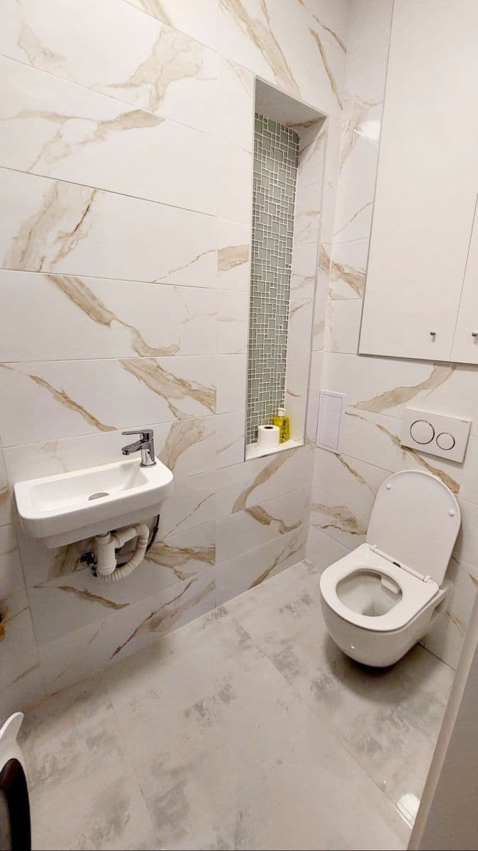 Predaj bytu 3-izbový 104 m², Na Rozcestí, Praha, Praha Predaj bytu 3-izbový 104 m², Na Rozcestí, Praha, Praha