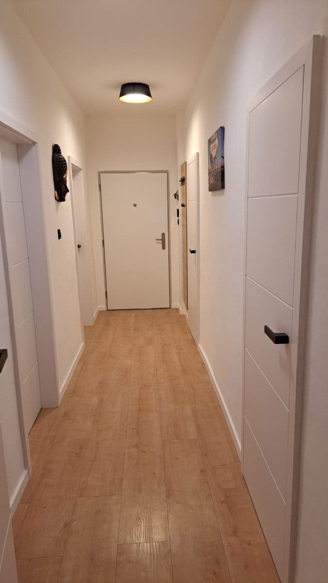 Predaj bytu 3-izbový 104 m², Na Rozcestí, Praha, Praha Predaj bytu 3-izbový 104 m², Na Rozcestí, Praha, Praha