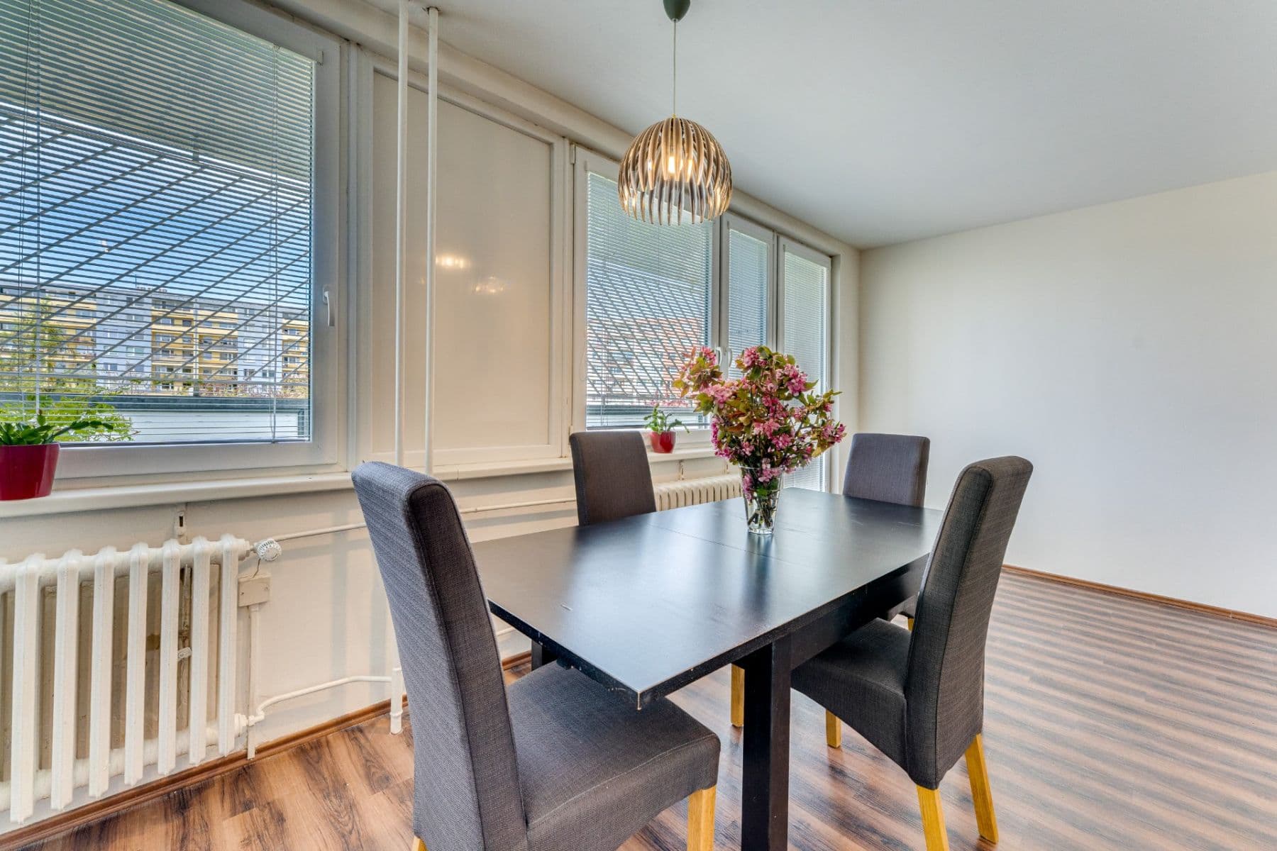 Predaj bytu 3-izbový 80 m², Suchý vršek, Praha, Praha Predaj bytu 3-izbový 80 m², Suchý vršek, Praha, Praha