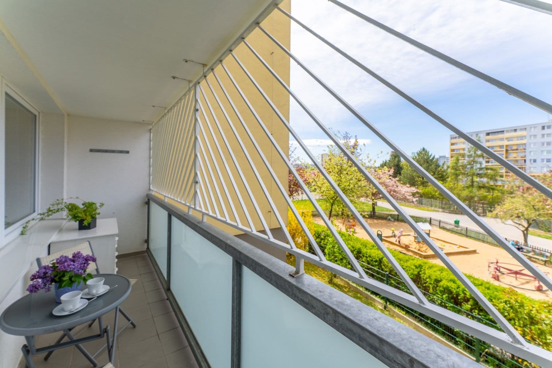 Predaj bytu 3-izbový 80 m², Suchý vršek, Praha, Praha Predaj bytu 3-izbový 80 m², Suchý vršek, Praha, Praha