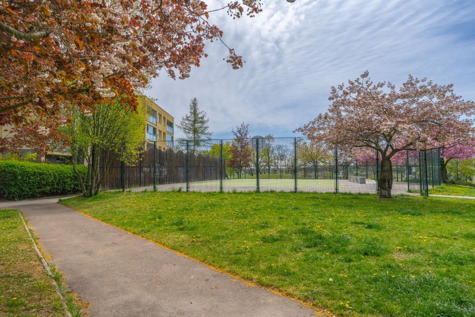 Predaj bytu 3-izbový 80 m², Suchý vršek, Praha, Praha Predaj bytu 3-izbový 80 m², Suchý vršek, Praha, Praha