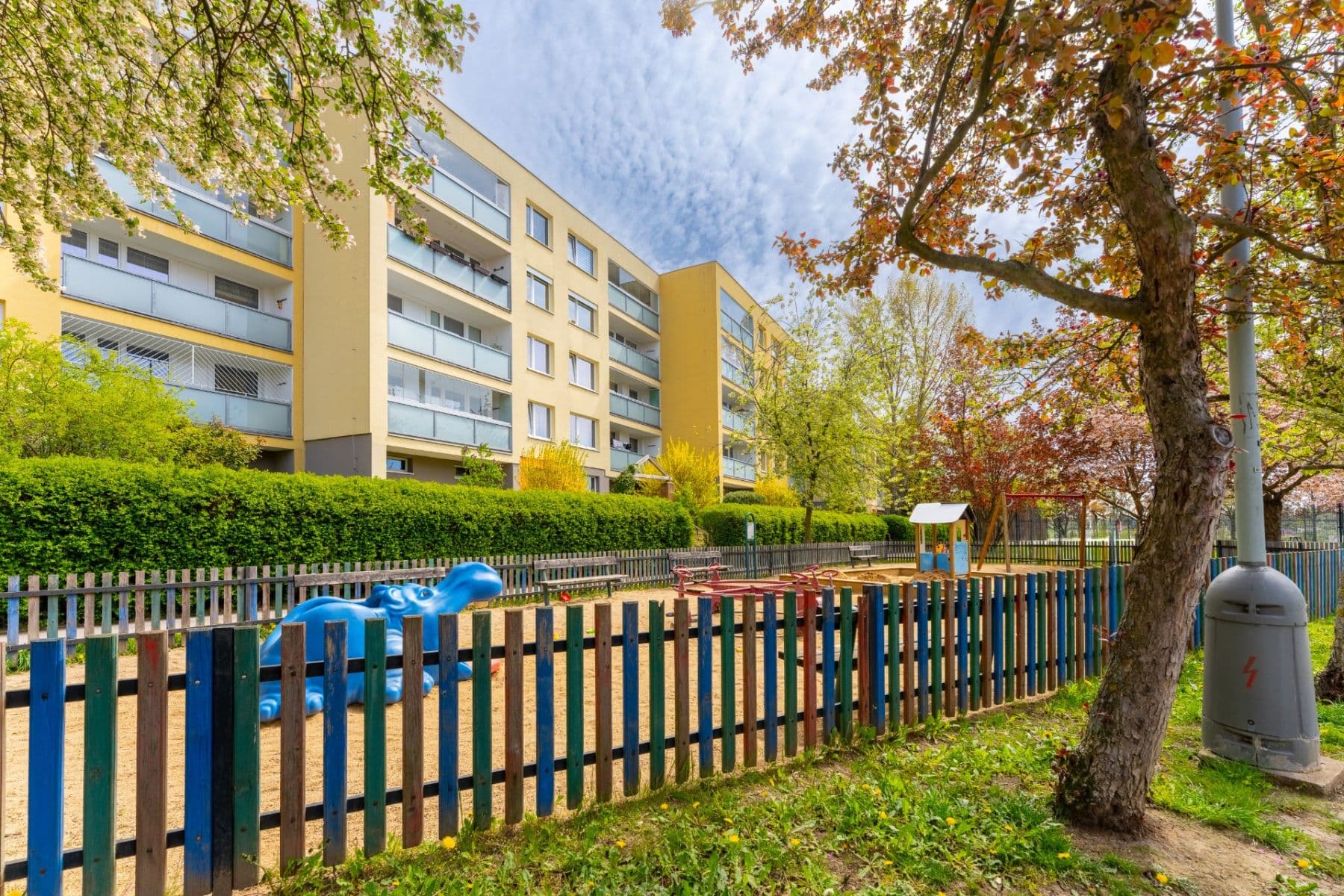 Predaj bytu 3-izbový 80 m², Suchý vršek, Praha, Praha Predaj bytu 3-izbový 80 m², Suchý vršek, Praha, Praha