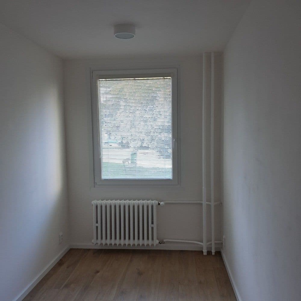 Prenájom bytu 3-izbový 53 m², Šluknovská, Praha, Praha Prenájom bytu 3-izbový 53 m², Šluknovská, Praha, Praha
