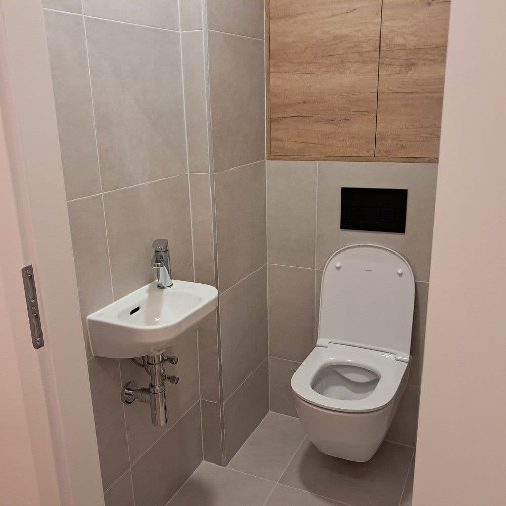 Prenájom bytu 3-izbový 53 m², Šluknovská, Praha, Praha Prenájom bytu 3-izbový 53 m², Šluknovská, Praha, Praha