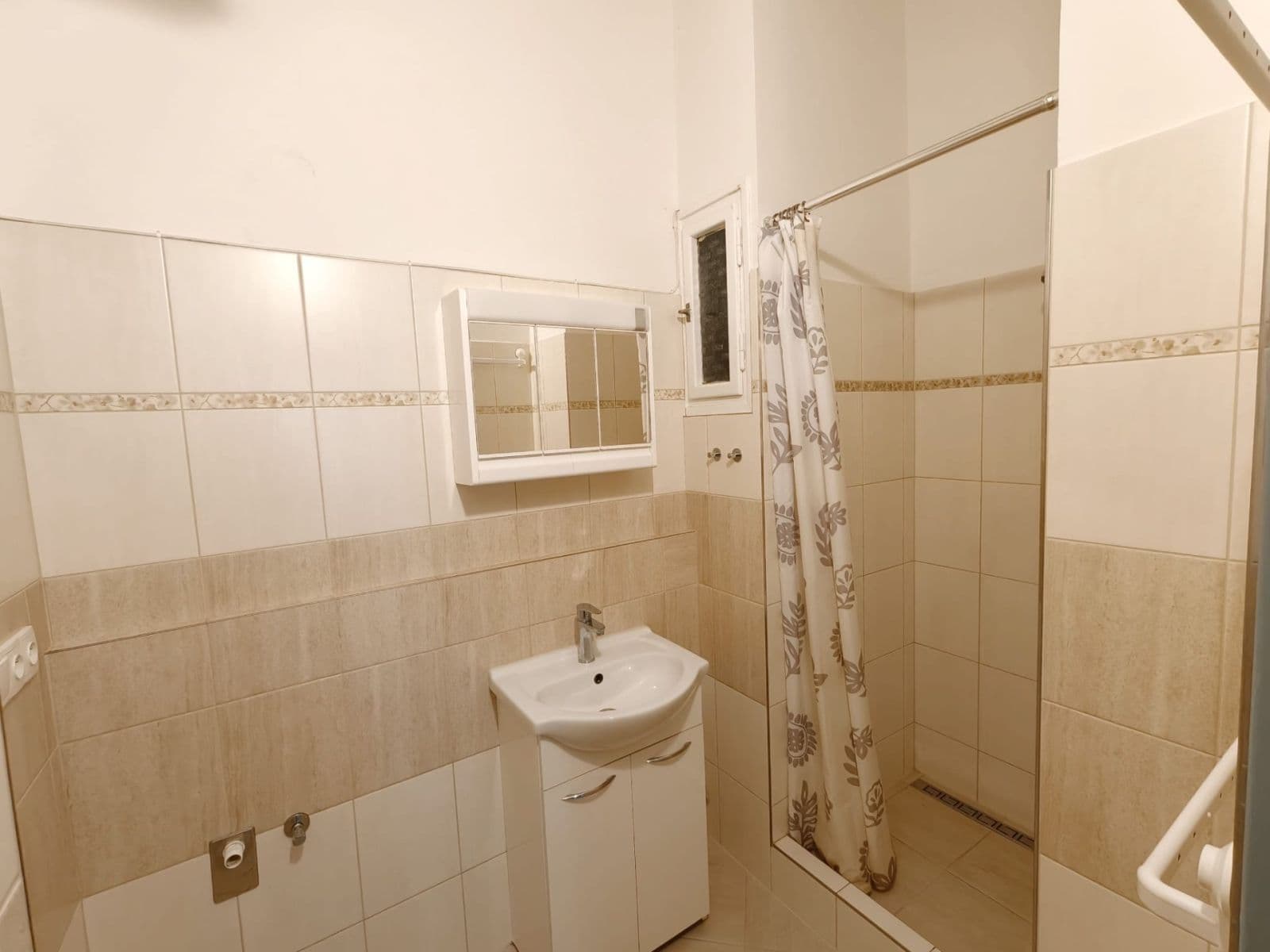 Prenájom bytu 2-izbový 38 m², V Horkách, Praha, Praha Prenájom bytu 2-izbový 38 m², V Horkách, Praha, Praha