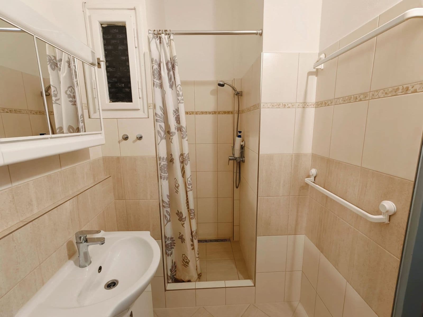 Prenájom bytu 2-izbový 38 m², V Horkách, Praha, Praha Prenájom bytu 2-izbový 38 m², V Horkách, Praha, Praha