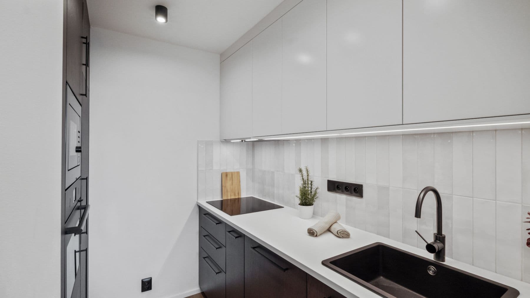 Predaj bytu 2-izbový 43 m², Zimova, Praha, Praha Predaj bytu 2-izbový 43 m², Zimova, Praha, Praha